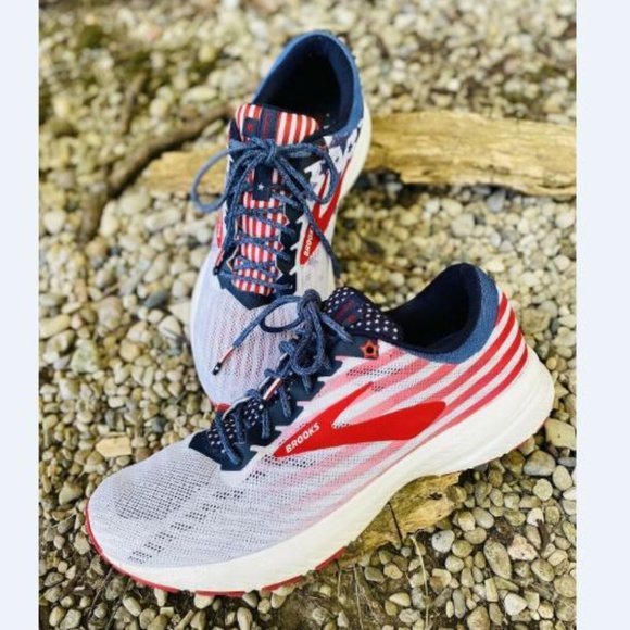 brooks stars and stripes shoes
